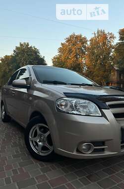 Седан Chevrolet Aveo 2007 в Кривом Роге