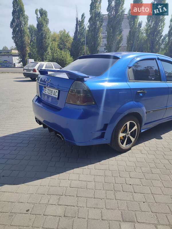 Седан Chevrolet Aveo 2006 в Павлограде