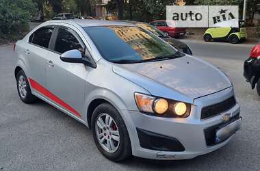 Седан Chevrolet Aveo 2012 в Києві