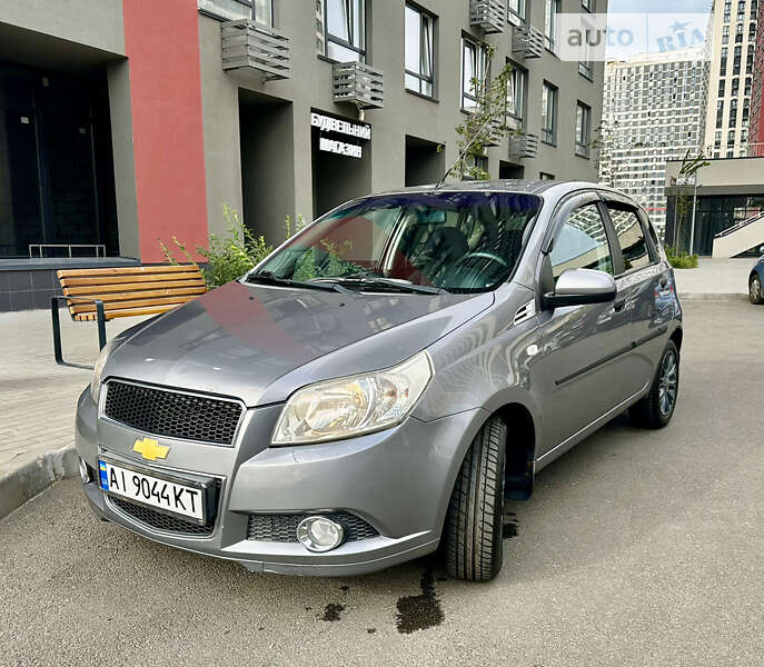 Хетчбек Chevrolet Aveo 2010 в Києві