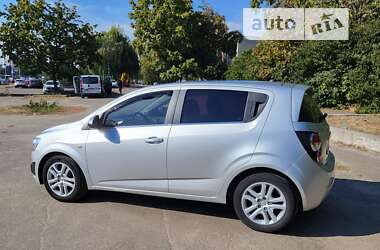 Хэтчбек Chevrolet Aveo 2012 в Киеве