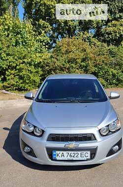 Хэтчбек Chevrolet Aveo 2012 в Киеве