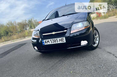 Хэтчбек Chevrolet Aveo 2006 в Житомире