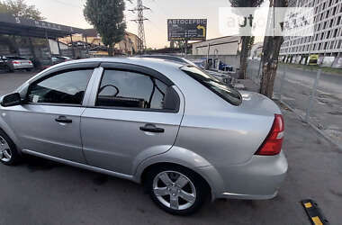 Седан Chevrolet Aveo 2007 в Києві