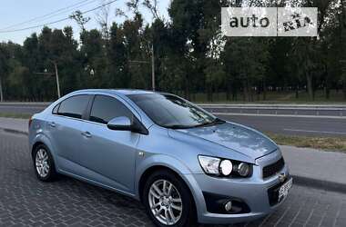 Седан Chevrolet Aveo 2012 в Дніпрі