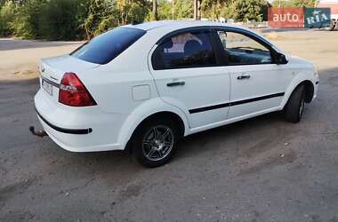 Седан Chevrolet Aveo 2008 в Умани