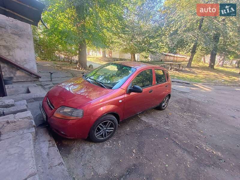 Хетчбек Chevrolet Aveo 2006 в Кам'янському