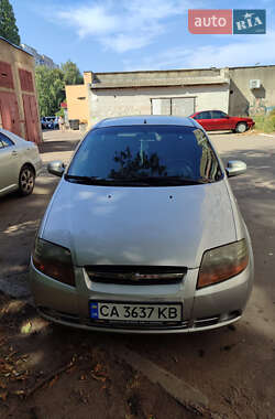 Хэтчбек Chevrolet Aveo 2006 в 