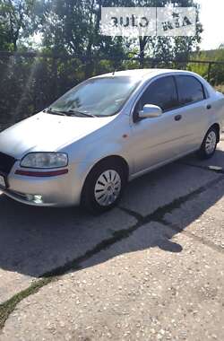 Седан Chevrolet Aveo 2004 в Дніпрі