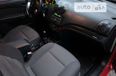 Седан Chevrolet Aveo 2009 в Коростене