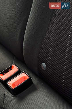Хэтчбек Chevrolet Aveo 2011 в 