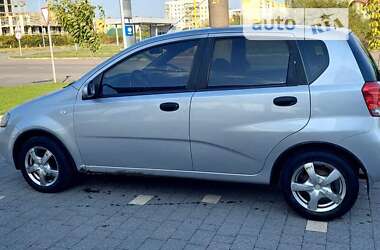 Хэтчбек Chevrolet Aveo 2006 в Ужгороде