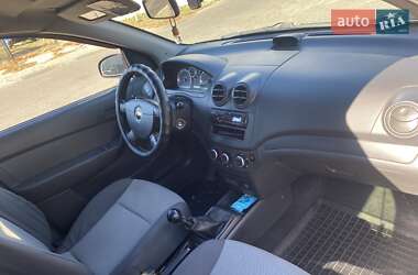 Хетчбек Chevrolet Aveo 2009 в 