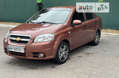 Седан Chevrolet Aveo 2011 в Києві