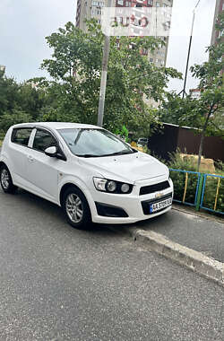 Хэтчбек Chevrolet Aveo 2012 в Киеве