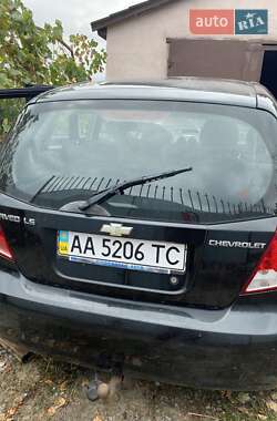 Хэтчбек Chevrolet Aveo 2006 в 