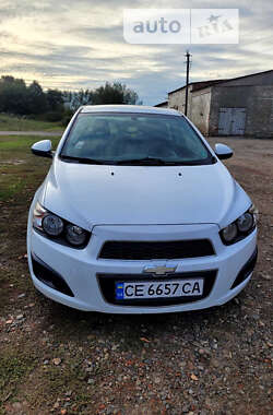 Хэтчбек Chevrolet Aveo 2012 в Черновцах