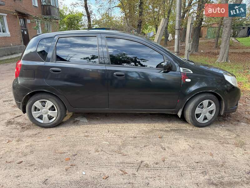 Хетчбек Chevrolet Aveo 2010 в Коростені