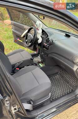 Хэтчбек Chevrolet Aveo 2010 в 