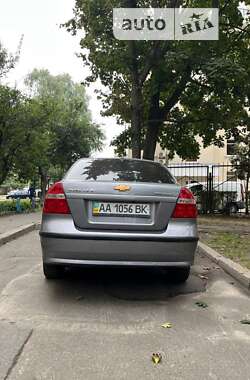 Седан Chevrolet Aveo 2006 в Киеве