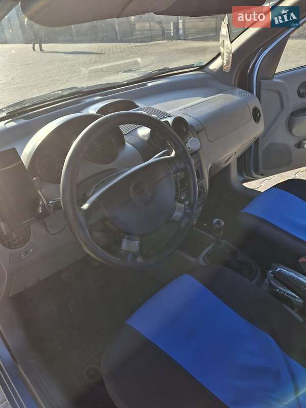 Chevrolet Aveo 2004