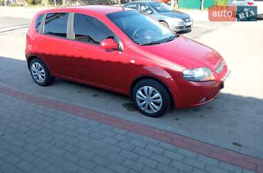 Хэтчбек Chevrolet Aveo 2006 в Корсуне-Шевченковском