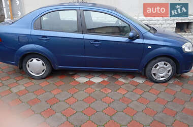 Седан Chevrolet Aveo 2008 в Рівному