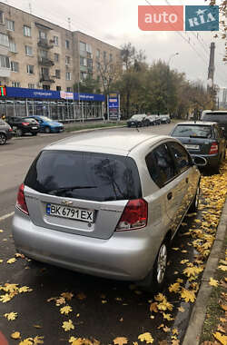 Хэтчбек Chevrolet Aveo 2006 в Ровно