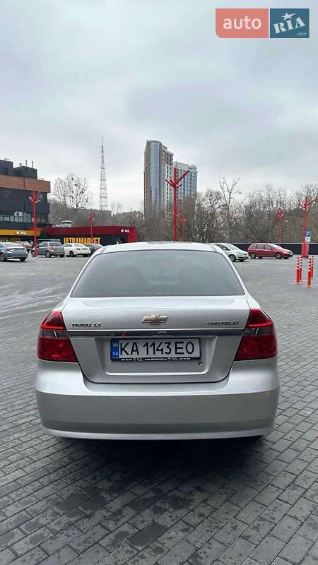 Седан Chevrolet Aveo 2008 в Смеле