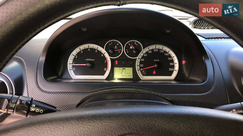 Седан Chevrolet Aveo 2006 в Коростене