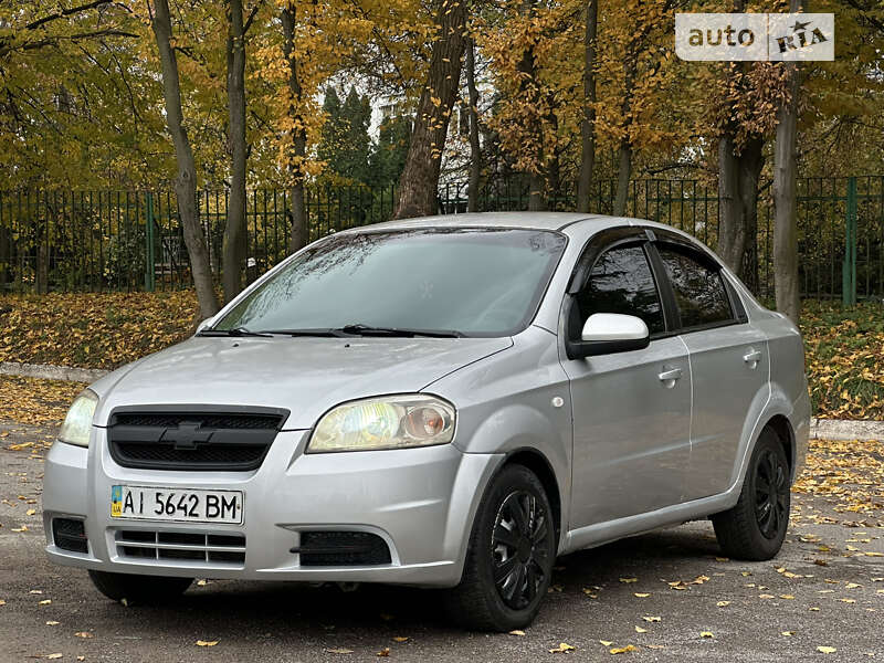 Седан Chevrolet Aveo 2008 в Львове