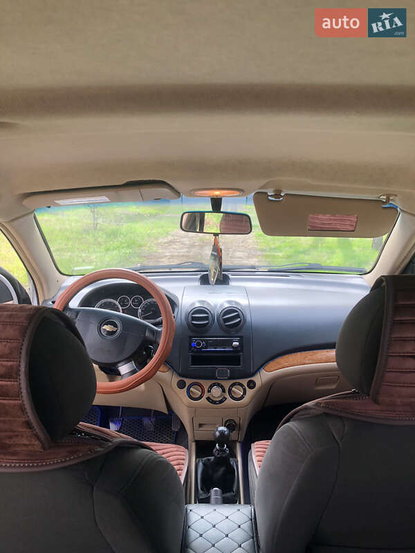 Седан Chevrolet Aveo 2008 в Миколаєві