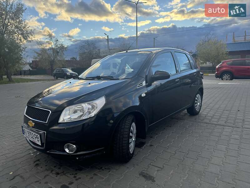 Хэтчбек Chevrolet Aveo 2008 в 