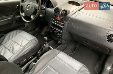 Хетчбек Chevrolet Aveo 2008 в Дніпрі