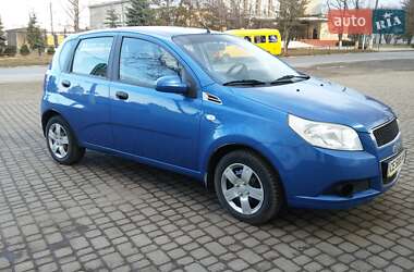 Хэтчбек Chevrolet Aveo 2008 в Черновцах