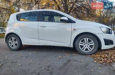 Хэтчбек Chevrolet Aveo 2012 в Ивано-Франковске