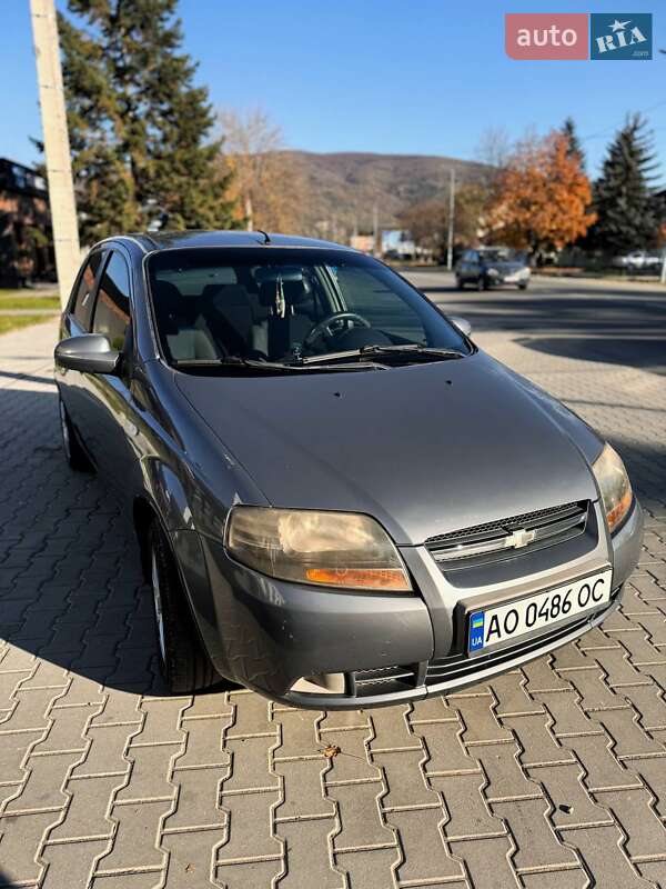 Хетчбек Chevrolet Aveo 2007 в Виноградові