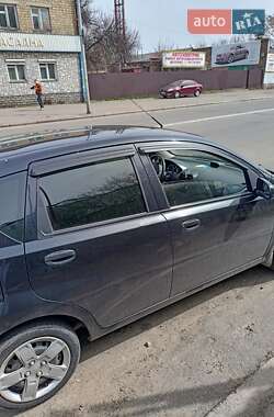 Хэтчбек Chevrolet Aveo 2011 в 