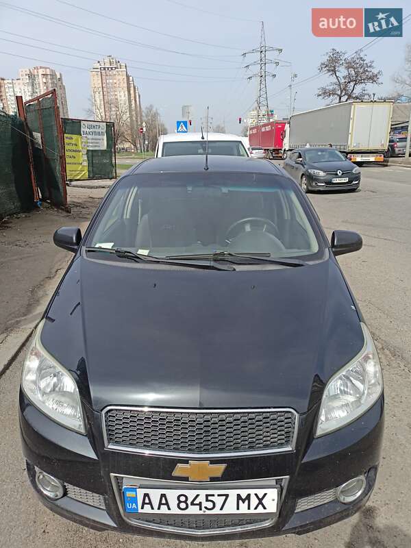 Хетчбек Chevrolet Aveo 2011 в Києві