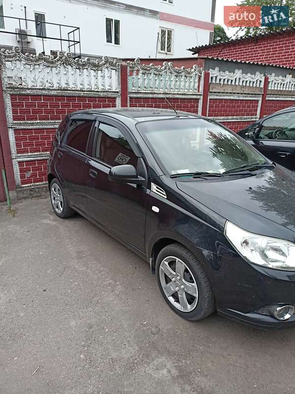 Хетчбек Chevrolet Aveo 2011 в Києві