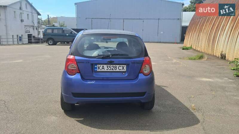 Хэтчбек Chevrolet Aveo 2008 в Киеве