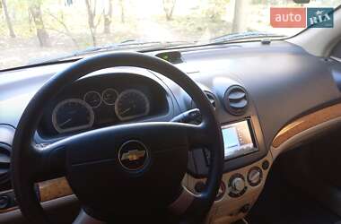 Седан Chevrolet Aveo 2008 в Кривом Роге