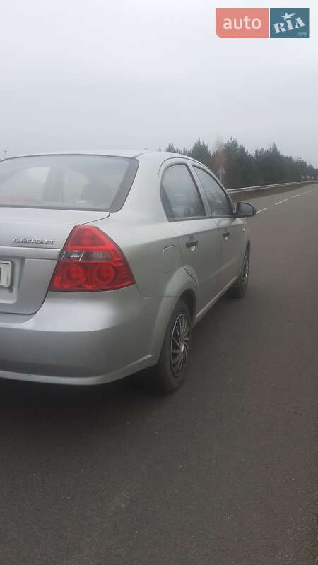 Седан Chevrolet Aveo 2007 в Вараше