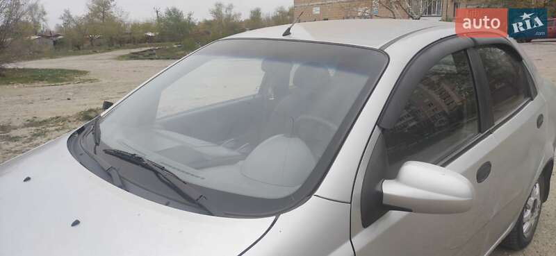 Седан Chevrolet Aveo 2005 в Запоріжжі