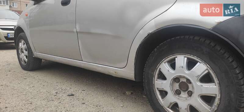 Седан Chevrolet Aveo 2005 в Запоріжжі