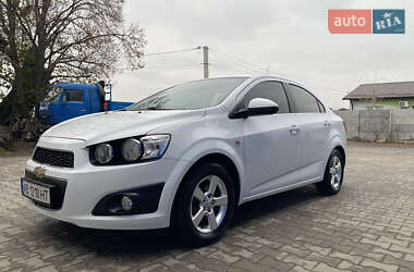 Седан Chevrolet Aveo 2012 в Вінниці