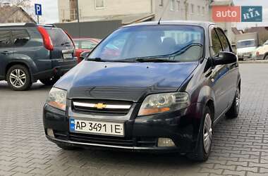 Седан Chevrolet Aveo 2005 в Днепре