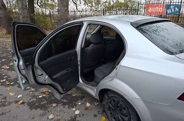 Седан Chevrolet Aveo 2006 в Умани