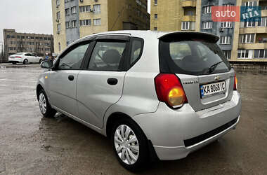 Хетчбек Chevrolet Aveo 2010 в Києві