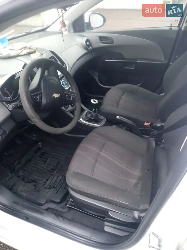 Седан Chevrolet Aveo 2012 в 